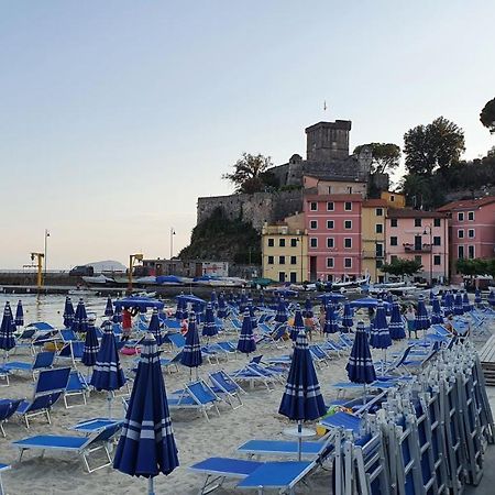 Comodo Al Mare Lerici Exterior foto